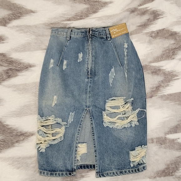 One Teaspoon Denim High Rise Mini Back Slit Distressed Skirt 27 - Picture 6 of 7